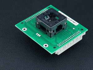 AP1 QFN40-1.02 ZIF R5F-1 (71-7501). Specialised programming module with open ZIF socket.