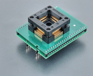DIL48/QFP100 ZIF STM32-DSI-1 (70-4447). Specialised programming adapter with open ZIF socket.
